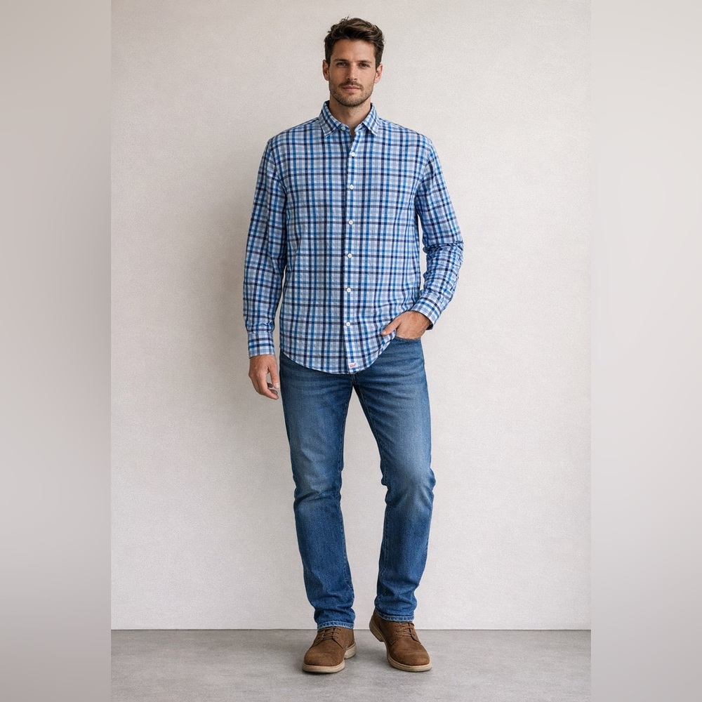 Vineyard Vines Men’s Blue Plaid Button Down Shirt Size Medium